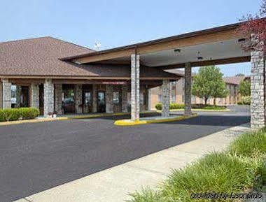 Hotel Baymont By Wyndham Metropolis Esterno foto