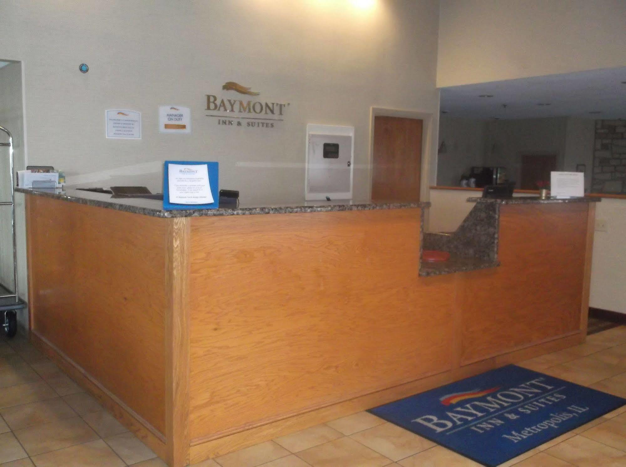 Hotel Baymont By Wyndham Metropolis Esterno foto